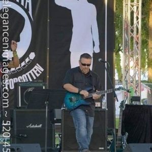 Meet your Posher, Scott